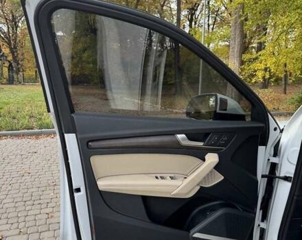 Белый Ауди Ку 5, объемом двигателя 2 л и пробегом 52 тыс. км за 36900 $, фото 18 на Automoto.ua