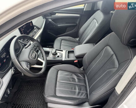 Білий Ауді Ку 5, об'ємом двигуна 1.98 л та пробігом 40 тис. км за 34800 $, фото 8 на Automoto.ua