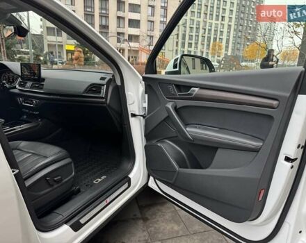 Білий Ауді Ку 5, об'ємом двигуна 1.98 л та пробігом 72 тис. км за 30900 $, фото 19 на Automoto.ua