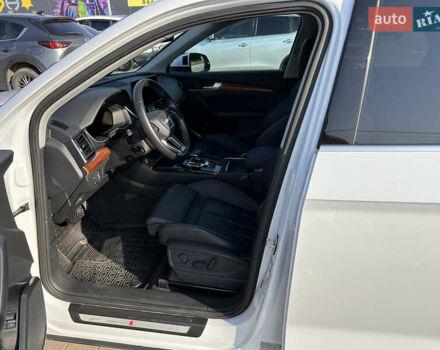 Белый Ауди Ку 5, объемом двигателя 1.98 л и пробегом 38 тыс. км за 54000 $, фото 11 на Automoto.ua