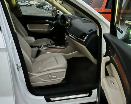 Білий Ауді Ку 5, об'ємом двигуна 1.98 л та пробігом 54 тис. км за 34500 $, фото 7 на Automoto.ua