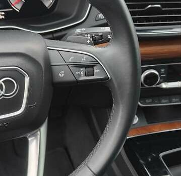 Белый Ауди Ку 5, объемом двигателя 2 л и пробегом 97 тыс. км за 32900 $, фото 45 на Automoto.ua