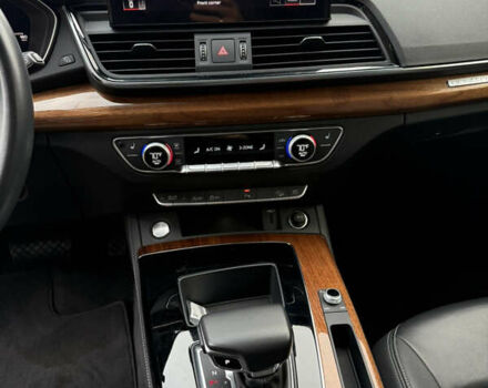 Белый Ауди Ку 5, объемом двигателя 1.98 л и пробегом 80 тыс. км за 38500 $, фото 19 на Automoto.ua