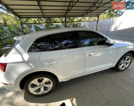 Белый Ауди Ку 5, объемом двигателя 1.98 л и пробегом 13 тыс. км за 42900 $, фото 3 на Automoto.ua