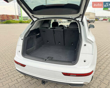 Белый Ауди Ку 5, объемом двигателя 1.98 л и пробегом 29 тыс. км за 32899 $, фото 48 на Automoto.ua