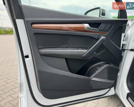 Ауди Ку 5 2023 в Ровно на Automoto.ua Белый Ауди Ку 5, объемом двигателя 1.98 л и пробегом 28 тыс. км за 35000 $, фото 28 на Automoto.ua