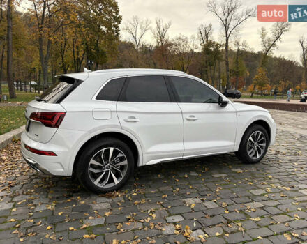 Белый Ауди Ку 5, объемом двигателя 2 л и пробегом 10 тыс. км за 42999 $, фото 5 на Automoto.ua