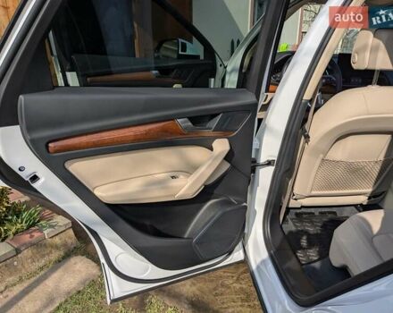 Білий Ауді Ку 5, об'ємом двигуна 1.98 л та пробігом 15 тис. км за 41500 $, фото 38 на Automoto.ua