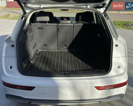 Ауді Ку 5 2023 у Барышевке на Automoto.ua Білий Ауді Ку 5, об'ємом двигуна 1.98 л та пробігом 22 тис. км за 37900 $, фото 39 на Automoto.ua