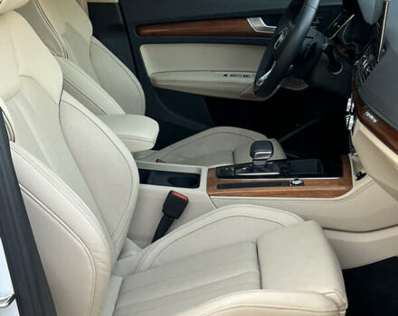 Белый Ауди Ку 5, объемом двигателя 1.98 л и пробегом 15 тыс. км за 41500 $, фото 23 на Automoto.ua