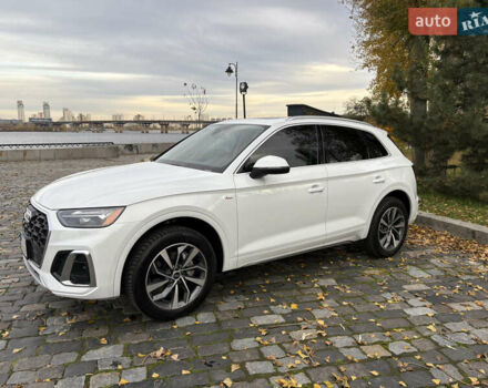 Белый Ауди Ку 5, объемом двигателя 2 л и пробегом 10 тыс. км за 42999 $, фото 1 на Automoto.ua