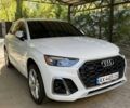 Белый Ауди Ку 5, объемом двигателя 1.98 л и пробегом 13 тыс. км за 42900 $, фото 2 на Automoto.ua