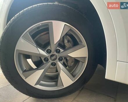 Белый Ауди Ку 5, объемом двигателя 1.98 л и пробегом 56 тыс. км за 42800 $, фото 35 на Automoto.ua