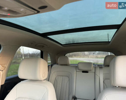 Белый Ауди Ку 5, объемом двигателя 1.98 л и пробегом 20 тыс. км за 36900 $, фото 30 на Automoto.ua