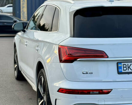 Белый Ауди Ку 5, объемом двигателя 1.98 л и пробегом 29 тыс. км за 32899 $, фото 19 на Automoto.ua