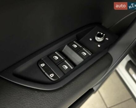 Білий Ауді Ку 5, об'ємом двигуна 2 л та пробігом 22 тис. км за 46500 $, фото 16 на Automoto.ua