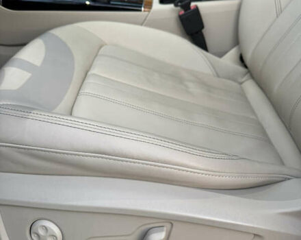 Белый Ауди Ку 5, объемом двигателя 1.98 л и пробегом 20 тыс. км за 36900 $, фото 32 на Automoto.ua