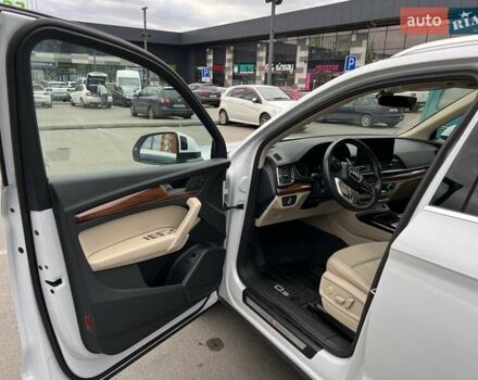 Білий Ауді Ку 5, об'ємом двигуна 1.98 л та пробігом 23 тис. км за 45000 $, фото 2 на Automoto.ua