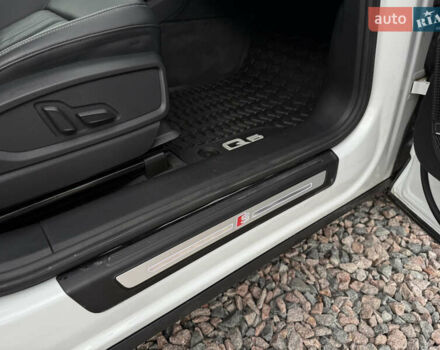 Білий Ауді Ку 5, об'ємом двигуна 1.98 л та пробігом 18 тис. км за 39500 $, фото 19 на Automoto.ua