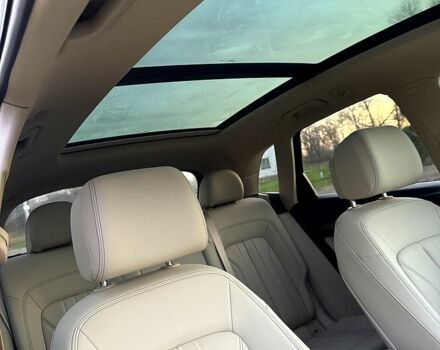 Белый Ауди Ку 5, объемом двигателя 2 л и пробегом 20 тыс. км за 36900 $, фото 11 на Automoto.ua