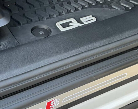 Белый Ауди Ку 5, объемом двигателя 1.98 л и пробегом 15 тыс. км за 41500 $, фото 43 на Automoto.ua