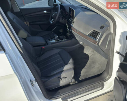 Ауді Ку 5 2023 у Барышевке на Automoto.ua Білий Ауді Ку 5, об'ємом двигуна 1.98 л та пробігом 22 тис. км за 37900 $, фото 20 на Automoto.ua