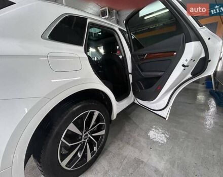 Білий Ауді Ку 5, об'ємом двигуна 1.98 л та пробігом 75 тис. км за 43900 $, фото 18 на Automoto.ua