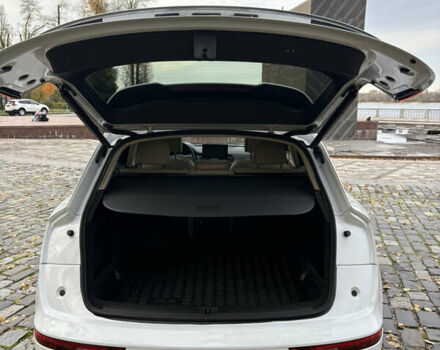 Белый Ауди Ку 5, объемом двигателя 2 л и пробегом 10 тыс. км за 42999 $, фото 9 на Automoto.ua