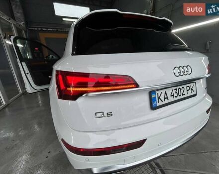 Білий Ауді Ку 5, об'ємом двигуна 1.98 л та пробігом 75 тис. км за 43900 $, фото 13 на Automoto.ua