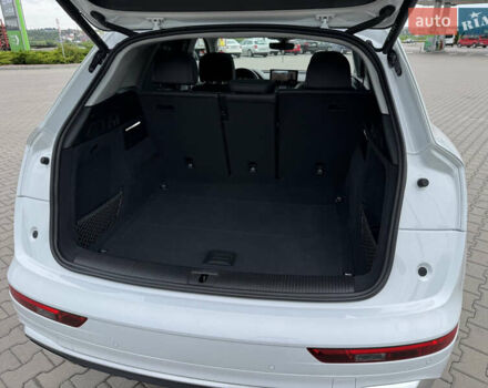 Ауди Ку 5 2023 в Ровно на Automoto.ua Белый Ауди Ку 5, объемом двигателя 1.98 л и пробегом 28 тыс. км за 35000 $, фото 49 на Automoto.ua