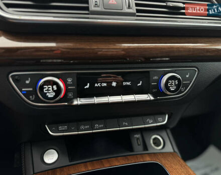 Белый Ауди Ку 5, объемом двигателя 1.98 л и пробегом 29 тыс. км за 32899 $, фото 53 на Automoto.ua