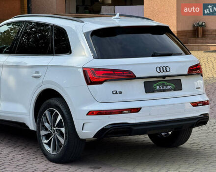 Білий Ауді Ку 5, об'ємом двигуна 2 л та пробігом 5 тис. км за 46500 $, фото 14 на Automoto.ua