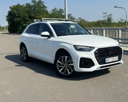 Белый Ауди Ку 5, объемом двигателя 1.98 л и пробегом 7 тыс. км за 39500 $, фото 2 на Automoto.ua