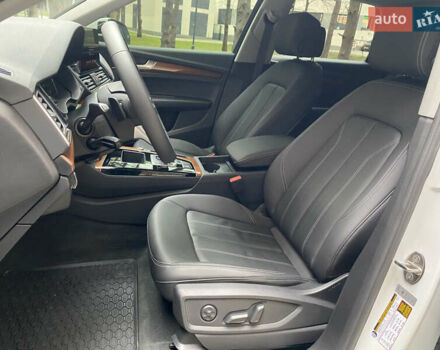 Белый Ауди Ку 5, объемом двигателя 2 л и пробегом 4 тыс. км за 34700 $, фото 18 на Automoto.ua