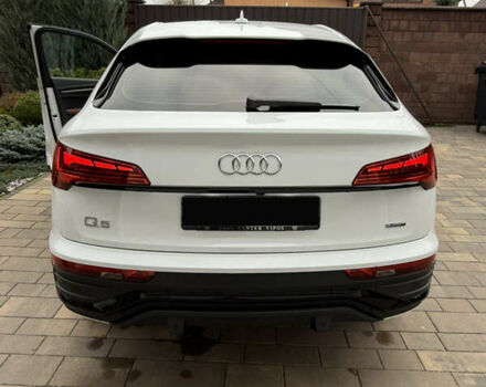 Белый Ауди Ку 5, объемом двигателя 1.97 л и пробегом 12 тыс. км за 59000 $, фото 9 на Automoto.ua