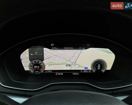 Білий Ауді Ку 5, об'ємом двигуна 2 л та пробігом 5 тис. км за 46500 $, фото 44 на Automoto.ua