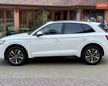 Білий Ауді Ку 5, об'ємом двигуна 2 л та пробігом 5 тис. км за 46500 $, фото 9 на Automoto.ua