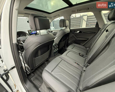 Белый Ауди Ку 5, объемом двигателя 1.98 л и пробегом 17 тыс. км за 37900 $, фото 51 на Automoto.ua