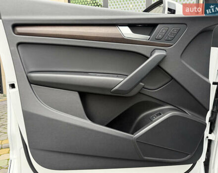 Белый Ауди Ку 5, объемом двигателя 1.98 л и пробегом 4 тыс. км за 38700 $, фото 17 на Automoto.ua