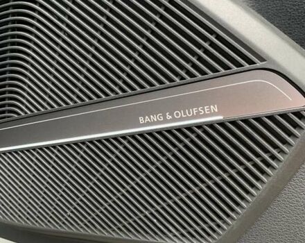 Білий Ауді Ку 5, об'ємом двигуна 1.98 л та пробігом 6 тис. км за 46900 $, фото 13 на Automoto.ua