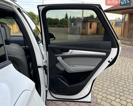 Білий Ауді Ку 5, об'ємом двигуна 2 л та пробігом 5 тис. км за 46500 $, фото 51 на Automoto.ua