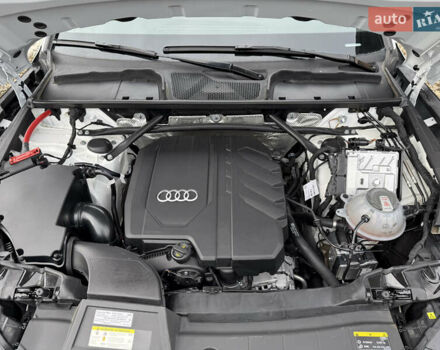 Белый Ауди Ку 5, объемом двигателя 1.98 л и пробегом 17 тыс. км за 37900 $, фото 98 на Automoto.ua