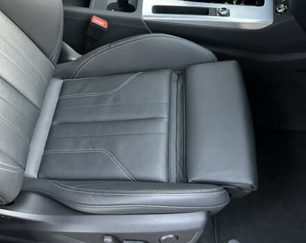 Білий Ауді Ку 5, об'ємом двигуна 1.98 л та пробігом 22 тис. км за 41777 $, фото 22 на Automoto.ua