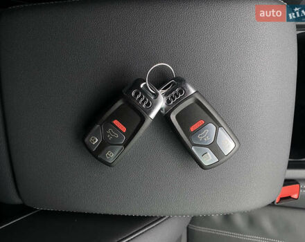 Белый Ауди Ку 5, объемом двигателя 2 л и пробегом 4 тыс. км за 34700 $, фото 56 на Automoto.ua