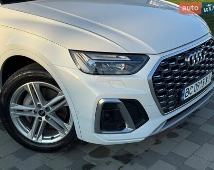 Белый Ауди Ку 5, объемом двигателя 2 л и пробегом 35 тыс. км за 44900 $, фото 1 на Automoto.ua