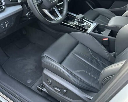 Білий Ауді Ку 5, об'ємом двигуна 1.98 л та пробігом 22 тис. км за 41777 $, фото 12 на Automoto.ua