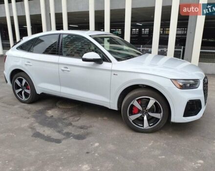 Белый Ауди Ку 5, объемом двигателя 1.98 л и пробегом 7 тыс. км за 45000 $, фото 2 на Automoto.ua