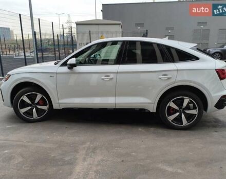 Белый Ауди Ку 5, объемом двигателя 1.98 л и пробегом 7 тыс. км за 45000 $, фото 4 на Automoto.ua