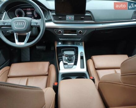 Белый Ауди Ку 5, объемом двигателя 1.98 л и пробегом 7 тыс. км за 45000 $, фото 6 на Automoto.ua