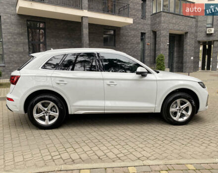 Белый Ауди Ку 5, объемом двигателя 2 л и пробегом 4 тыс. км за 34700 $, фото 5 на Automoto.ua